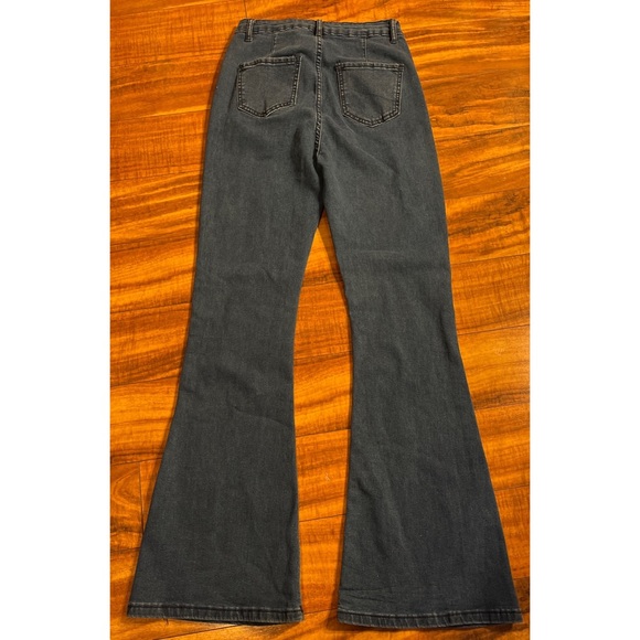 SHEIN Button Up Flare Hem Jeans. Size Small (4) - Picture 7 of 10